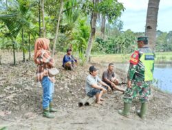 Serka Subagio Laksanakan Komsos Dengan Petani Desa Jamur Jelatang 