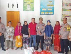 Kapolsek Simpang Kiri Serahkan Sarana Kontak Kepada Masyarakat Yang Membutuhkan
