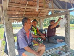 Melalui Komsos, Serda Agus Beri Motivasi Para Petani