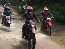 Dandim 0117 Aceh Tamiang Jajal Adrenalin di Lokasi Wisata Negri di Atas Awan, dan Berbagi Bansos