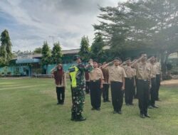 Babinsa Koramil 08/Rantau Latih PBB Pramuka SMP Darma Patra