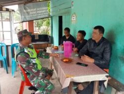 Melalui Komsos, Babinsa Ingatkan Warga Jaga Keamanan Dan Ketertiban Desa
