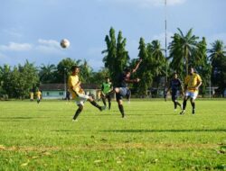 Laga Persahabatan Sepak Bola Antara Tim Kodim Aceh Tamiang FC vs Old Crack PS Muda Sedia
