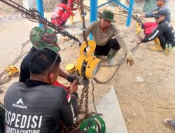 TNI Terus Bekerja Keras Selesaikan Jembatan Gantung Perintis Demi Pulihkan Konetivitas Warga