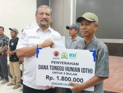 Bupati Aceh Tamiang Serahkan Dana Tunggu Hunian Tahap Pertama kepada 259 Korban Bencana Hidrometeorologi