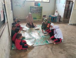 Babinsa Koramil 09/Banda Mulia Dampingi Penyaluran Makan Bergisi Gratis di TK Al Fur,qan   