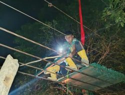Kekompakan TNI Bersama Warga Menjadi Simbol Kemanunggalan Saat Bangun Jembatan Gantung Perintis Garuda Di Bandar Mahligai