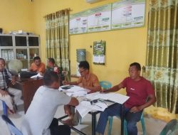 Pererat Sinergitas, Babinsa Koramil 09/Banda Mulia Komsos Dengan Perangkat Desa